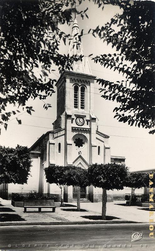 Saint Cloud 01- L'eglise COLLECTION DES AMIS DE ND DE SANTA CRUZ.jpg